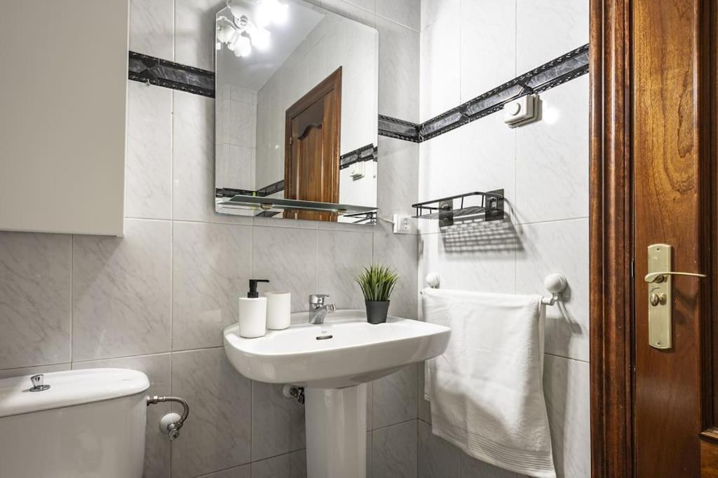 Apartamento La Plazuela ヒホン エクステリア 写真
